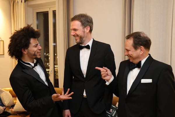 Introducing the WikiPortraits newsletter!